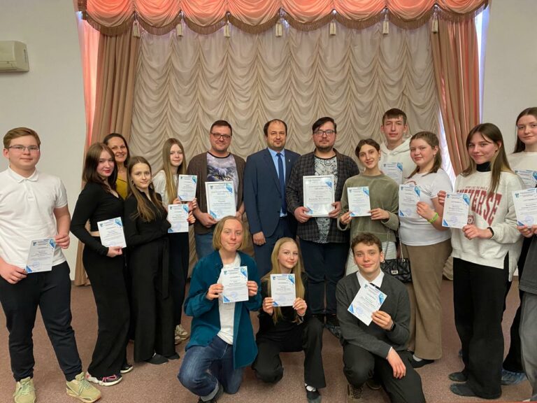 В Региональном центре закончился первый интенсив по программе «Театральное искусство»